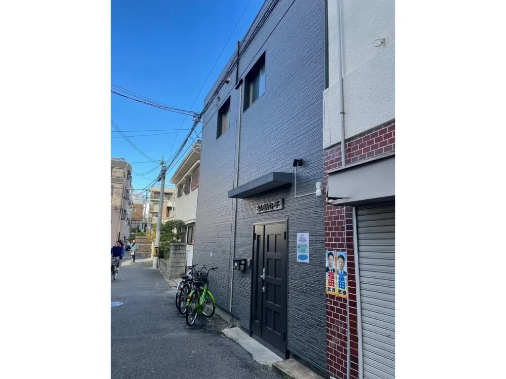さんさんロードの施設全景